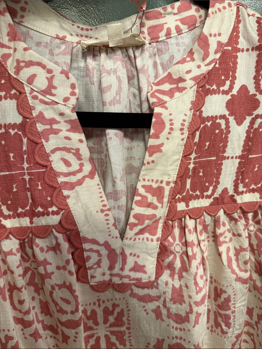 entro Pink and White Printed Puff Sleeve Blouse - Picture 5 of 6